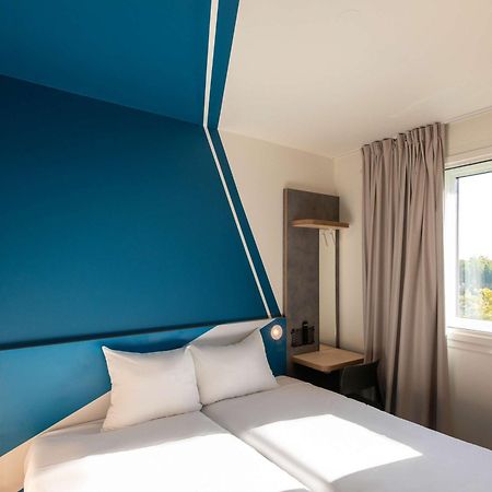 Ibis Budget Lyon Centre Confluence Bagian luar foto