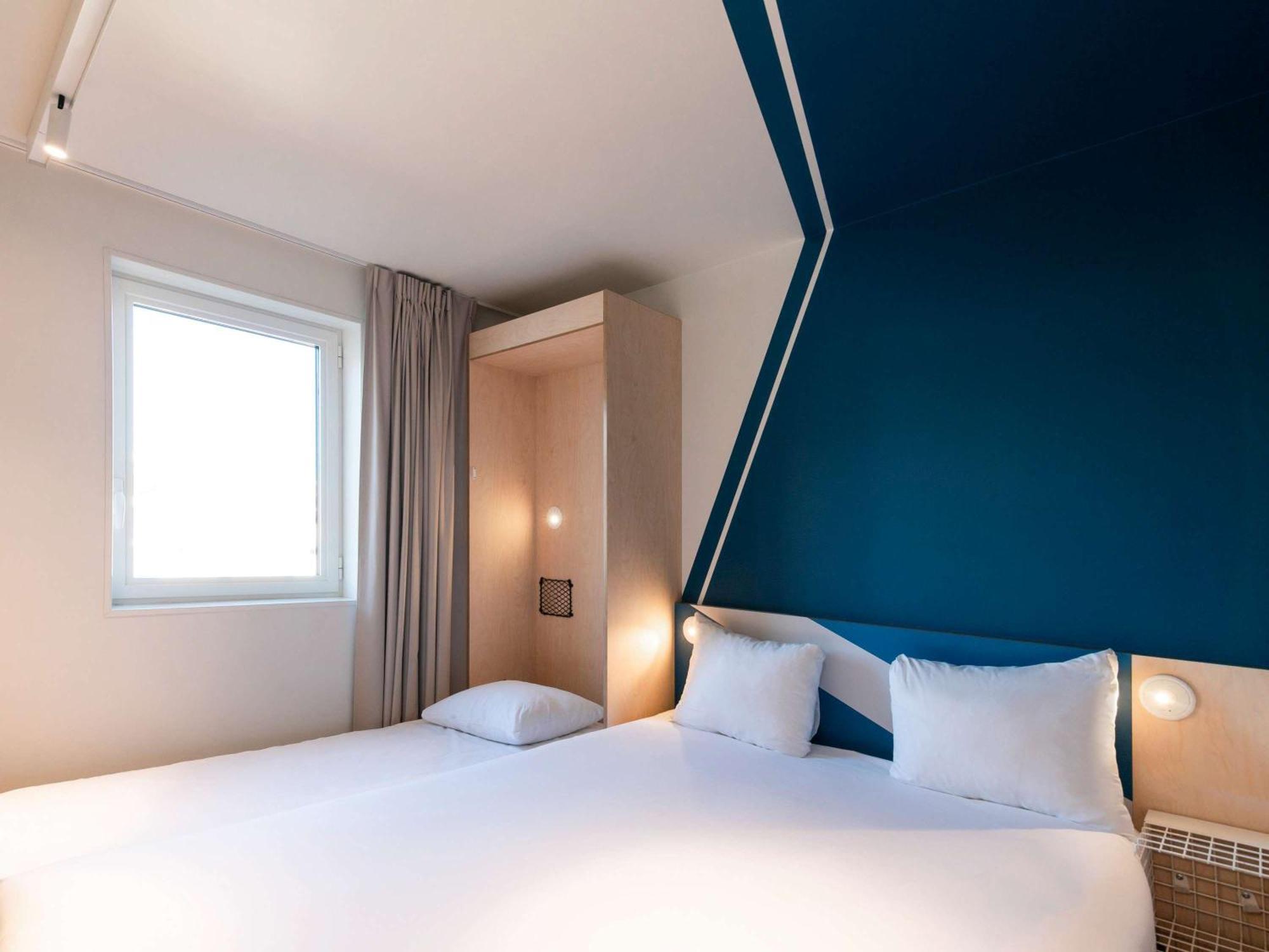 Ibis Budget Lyon Centre Confluence Bagian luar foto