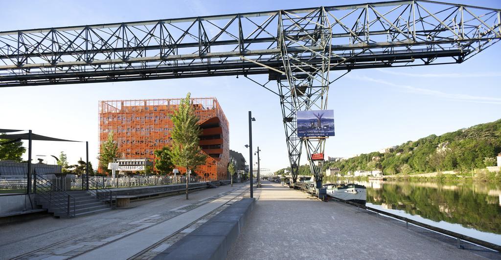 Ibis Budget Lyon Centre Confluence Bagian luar foto