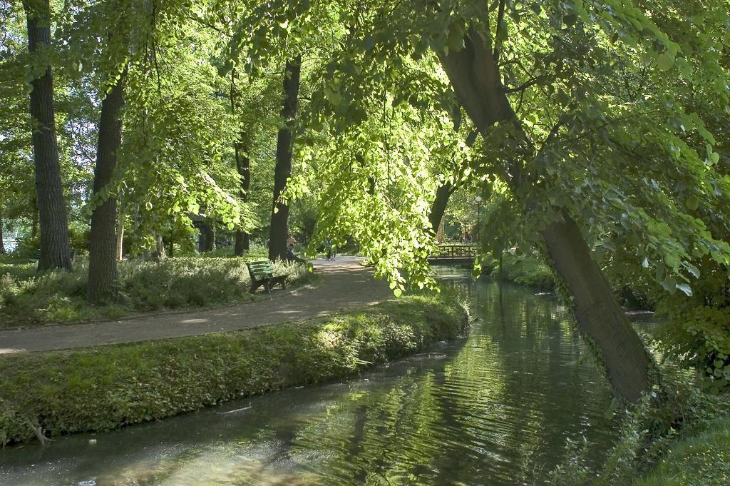Ibis Budget Lyon Centre Confluence Bagian luar foto